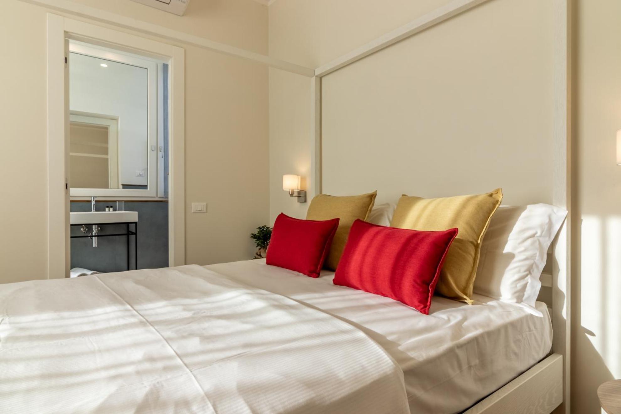 Il Faro Luxury Rooms & Lounge La Spezia Exterior photo